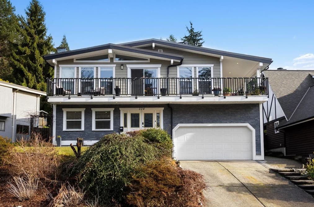 224 APRIL ROAD, Port Moody, BC — Residential for Sale - Photo 2