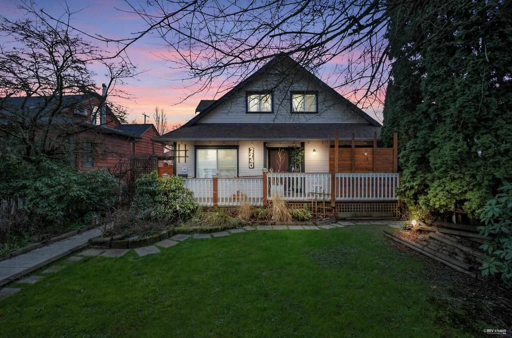 2240 DOUGLAS CRESCENT, Richmond, BC — Residential for Sale - Photo 2