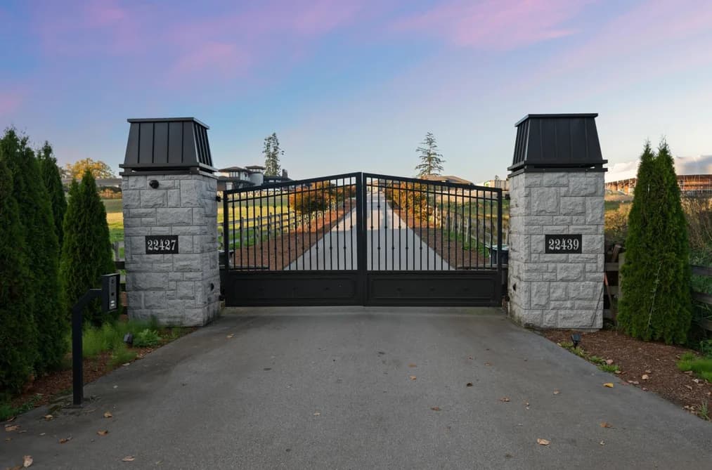 22439 96 AVENUE, Langley, BC — Residential for Sale - Photo 2