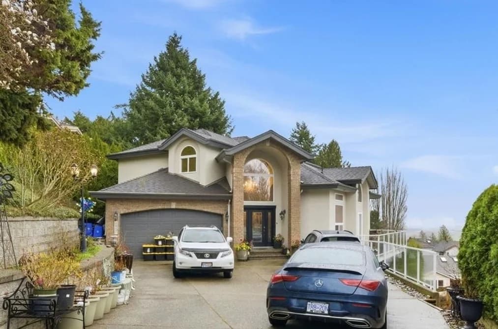 2247 MOUNTAIN DRIVE, Abbotsford, BC — Residential for Sale - Main Photo