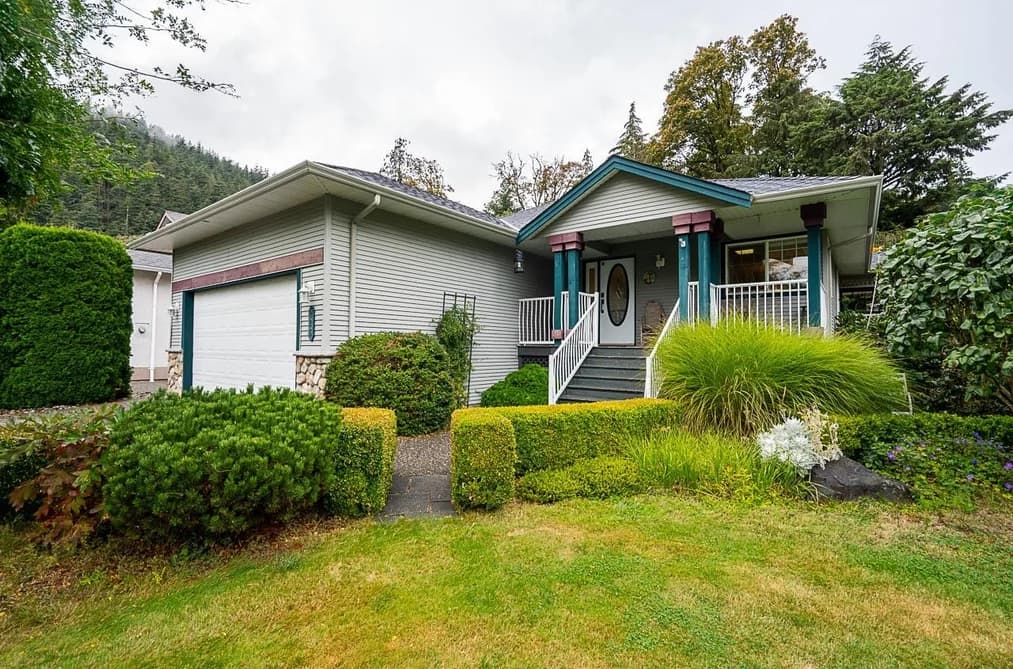225 BALSAM AVENUE, Harrison Hot Springs, BC — Residential for Sale - Main Photo