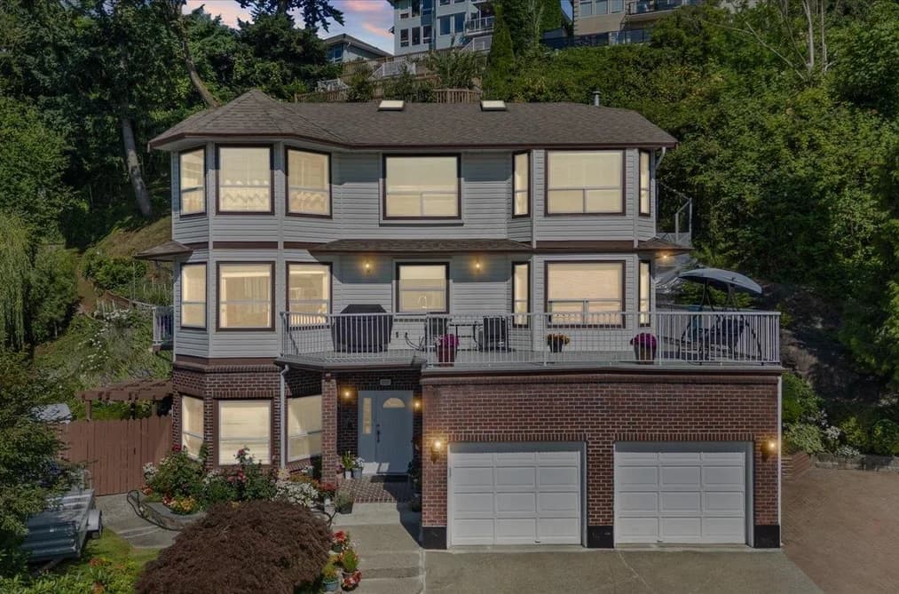 2255 MOUNTAIN DRIVE, Abbotsford, BC — Residential for Sale - Main Photo