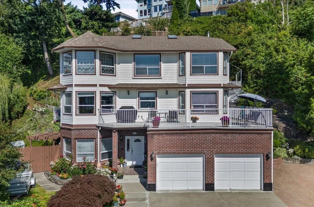 2255 MOUNTAIN DRIVE, Abbotsford, BC — Residential for Sale - Photo 2