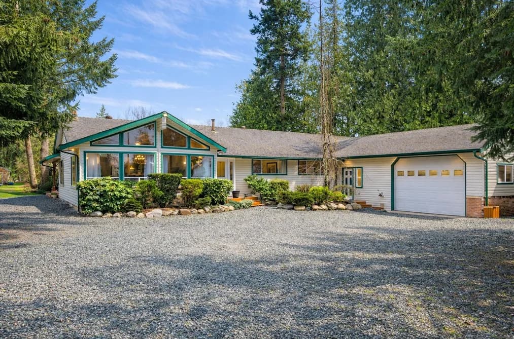 22558 OLD YALE ROAD, Langley, BC — Residential for Sale - Photo 2