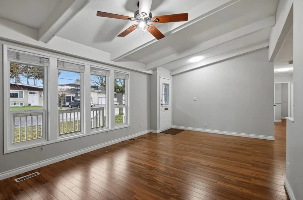 2259 LYNDEN STREET, Abbotsford, BC — Residential for Sale - Photo 2