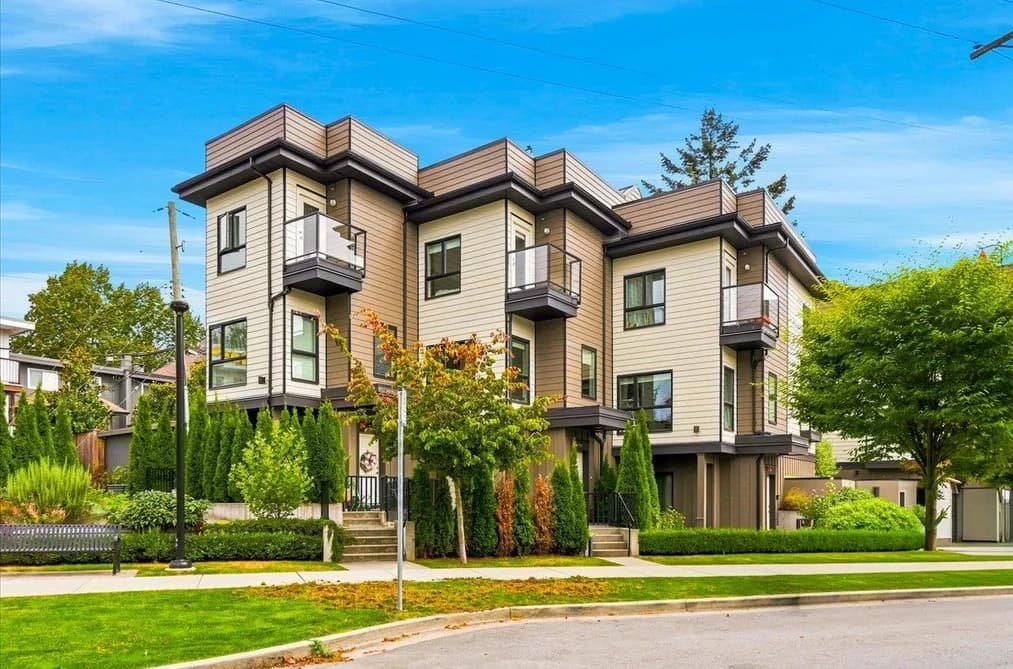 226 E 8TH STREET, North Vancouver, BC — Residential for Sale - Main Photo