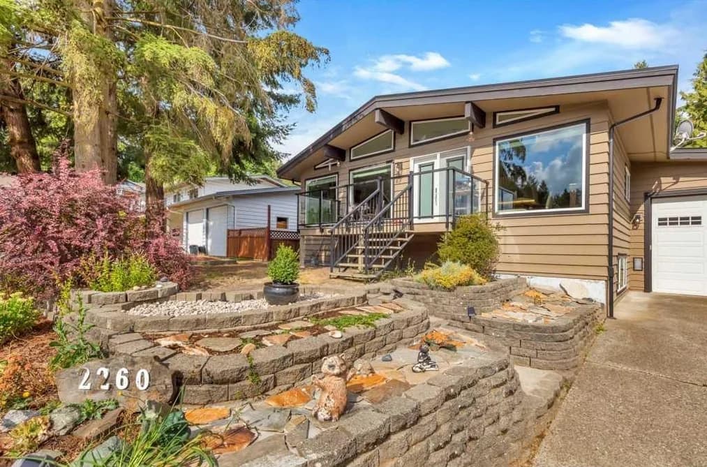 2260 SENTINEL DRIVE, Abbotsford, BC — Residential for Sale - Main Photo