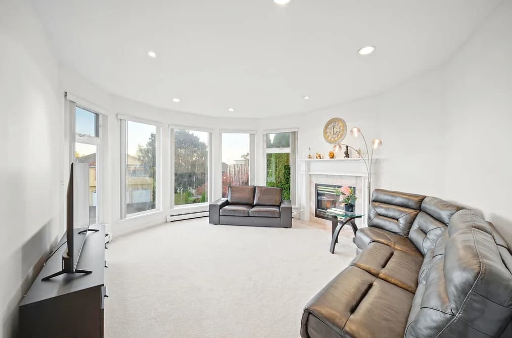 2260 SICAMOUS AVENUE, Coquitlam, BC — Residential for Sale - Photo 2