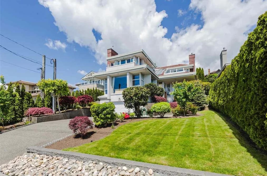2273 MATHERS AVENUE, West Vancouver, BC — Residential for Sale - Photo 2