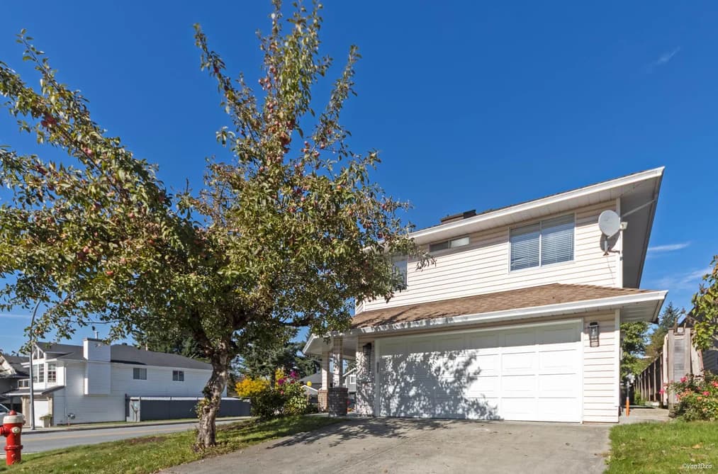 2287 STAFFORD AVENUE, Port Coquitlam, BC — Residential for Sale - Photo 2