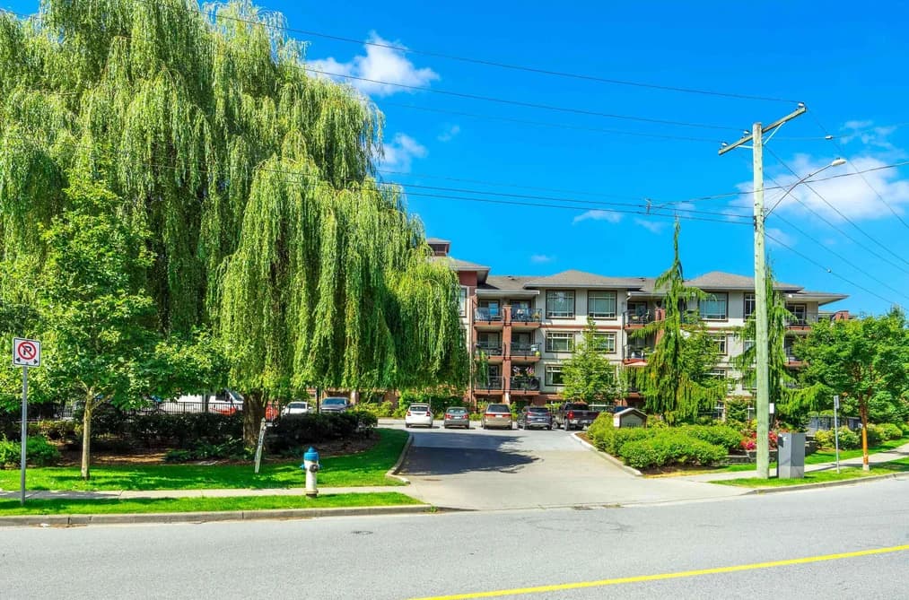 229 2233 MCKENZIE ROAD, Abbotsford, BC — Residential for Sale - Photo 2