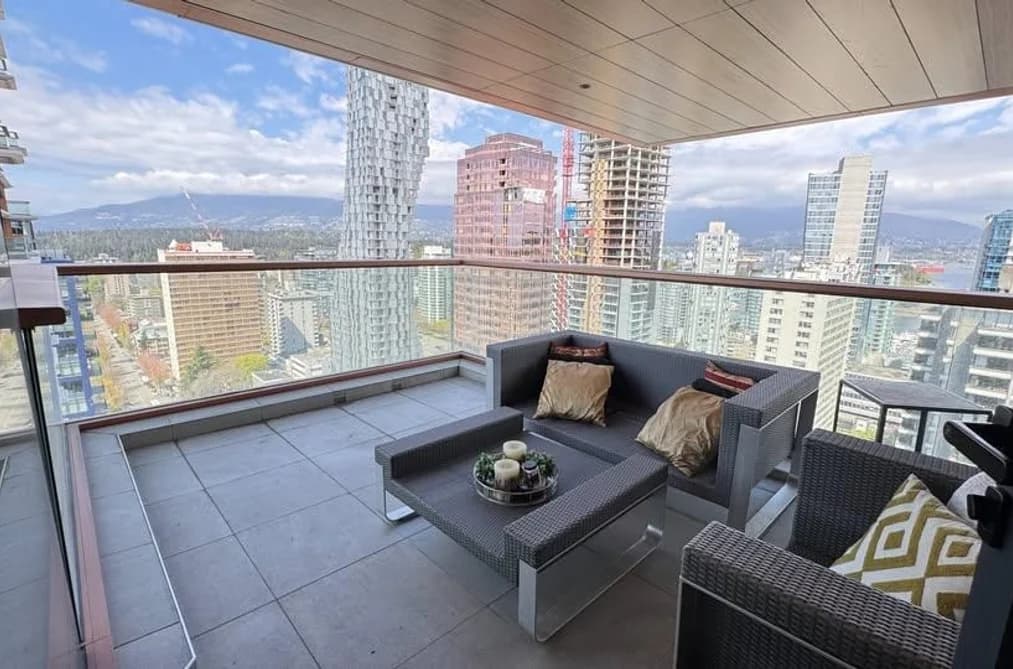 22xx 1408 ROBSON STREET, Vancouver BC V6G 1B9 - Photo 1