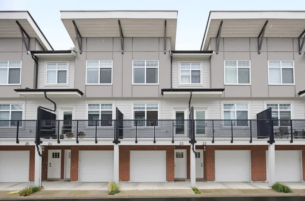 23 22334 48 AVENUE, Langley, BC — Residential for Sale - Photo 2