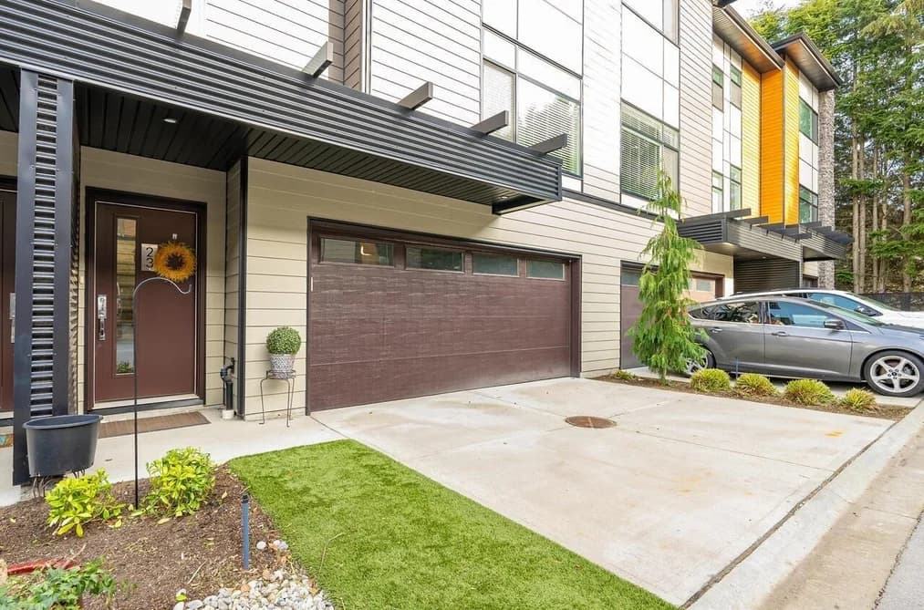 23 33209 CHERRY AVENUE, Mission, BC — Residential for Sale - Main Photo