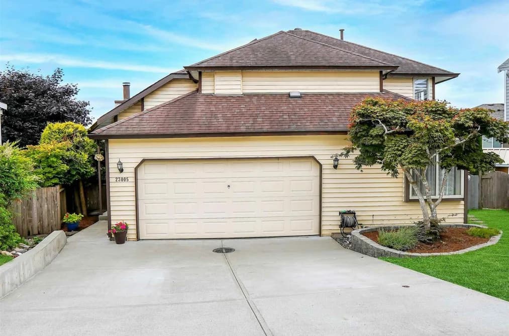 23005 OLUND CRESCENT, Maple Ridge, BC — Residential for Sale - Main Photo