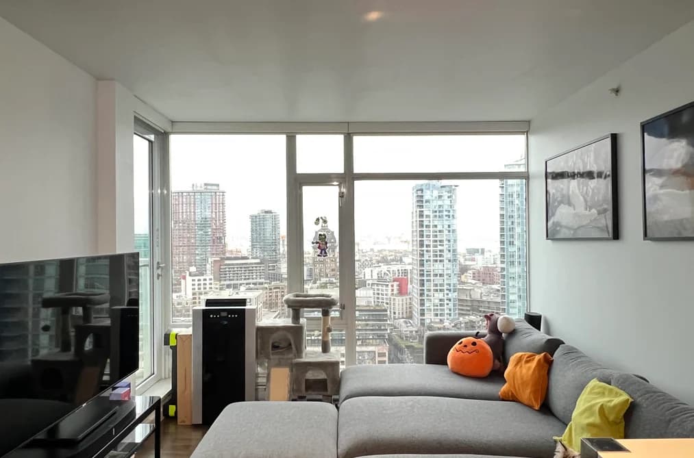 2301 161 W GEORGIA STREET, Vancouver, BC — Residential for Sale - Photo 2