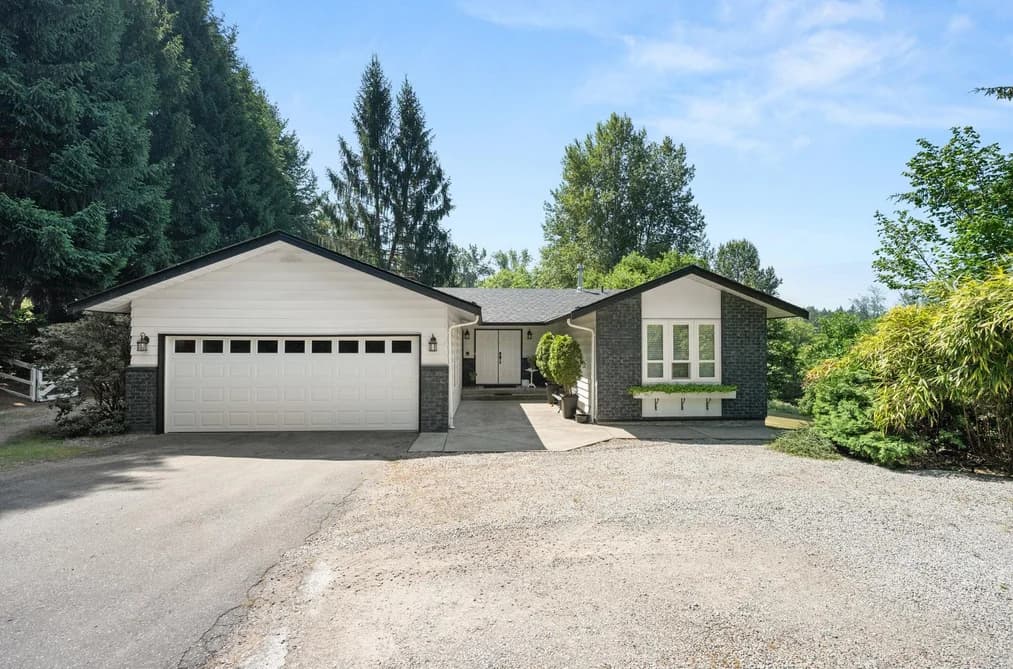 23014 70A AVENUE, Langley, BC — Residential for Sale - Photo 2