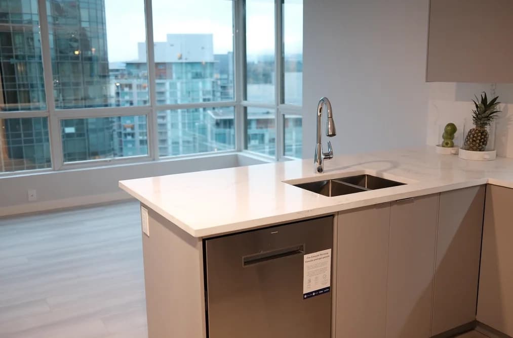 2303 - 555 Jervis Street, Vancouver, BC - MLS: R3179626 - Photo 2 2303 - 555 Jervis Street, Vancouver, BC - MLS: R3179626 - Photo 2
