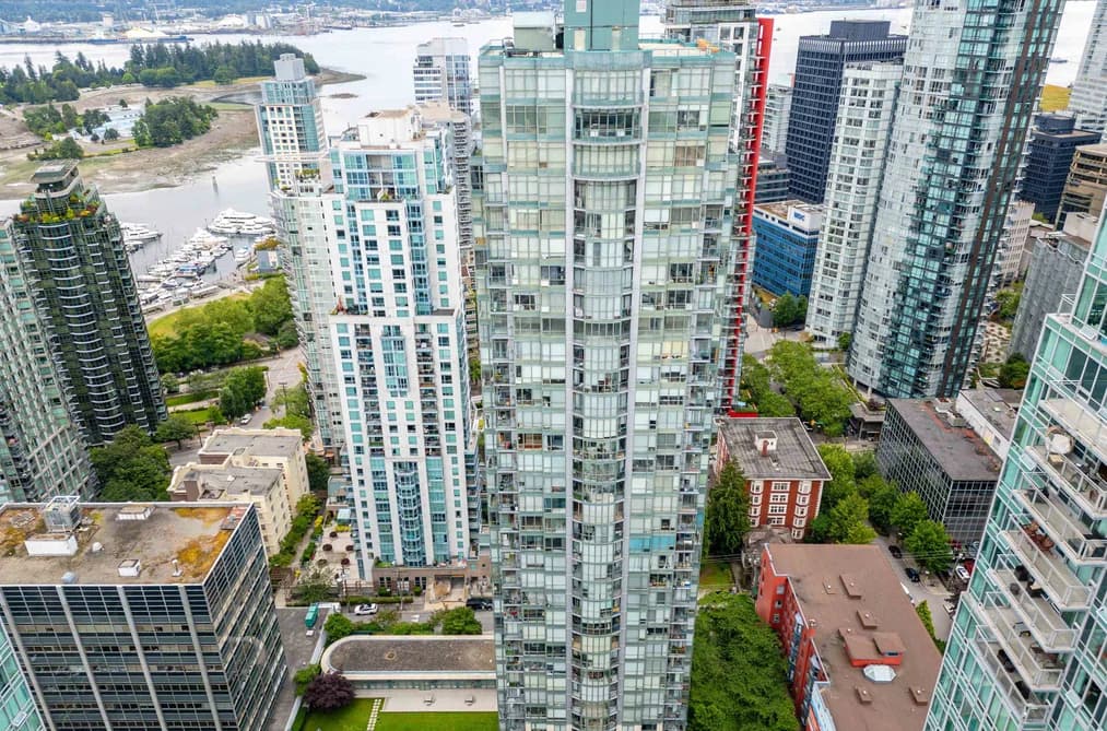 2304 1239 W GEORGIA STREET, Vancouver, BC — Residential for Sale - Main Photo