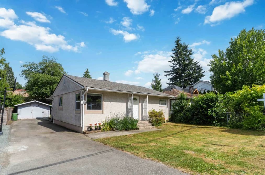 2304 MOULDSTADE ROAD, Abbotsford, BC — Residential for Sale - Photo 2