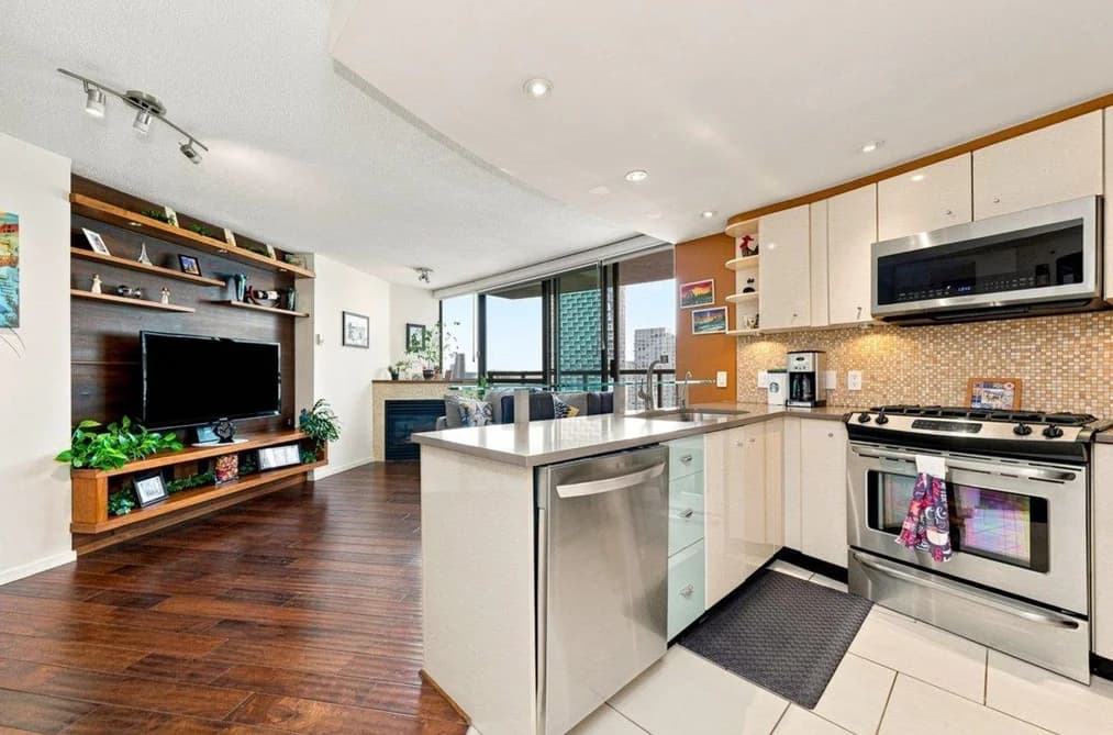 2307 501 PACIFIC STREET, Vancouver, BC — Residential for Sale - Photo 2