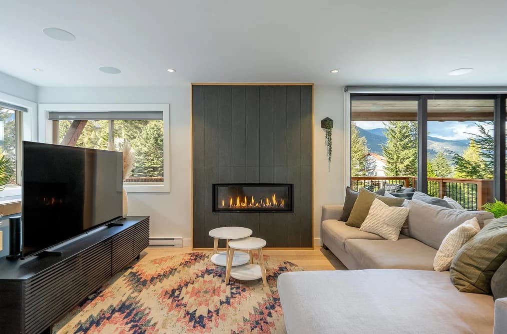 2308 GONDOLA WAY, Whistler, BC — Residential for Sale - Photo 2