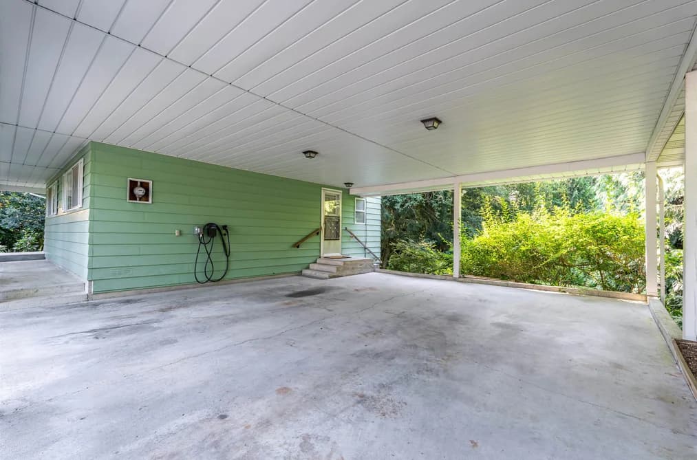 23140 136 AVENUE, Maple Ridge, BC — Residential for Sale - Photo 2