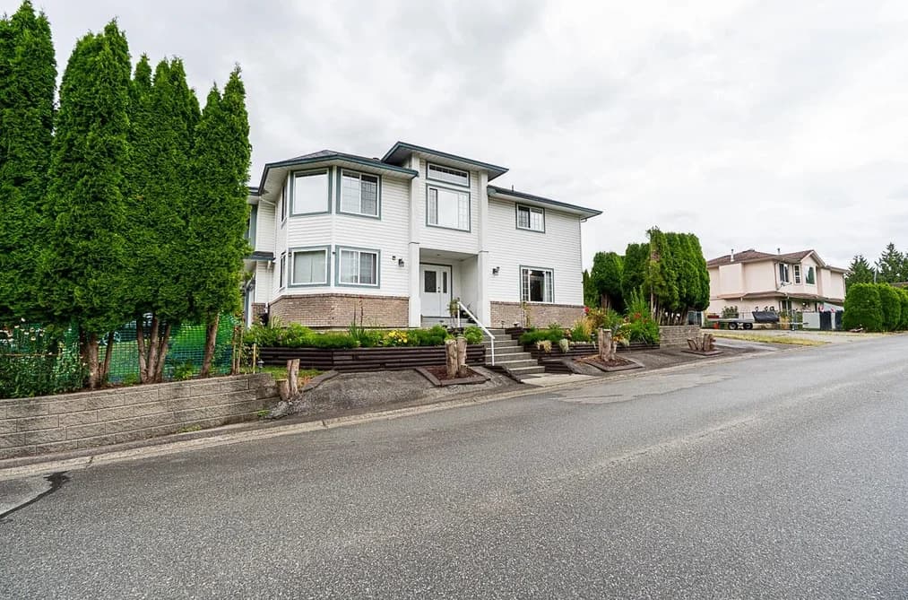 23161 123A AVENUE, Maple Ridge, BC — Residential for Sale - Photo 2