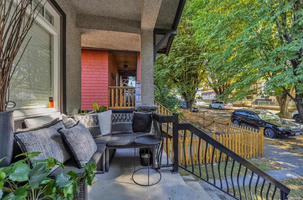2317 GRAVELEY STREET, Vancouver, BC — Residential for Sale - Photo 2