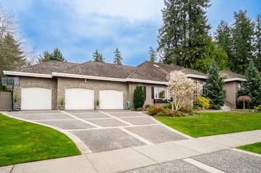 House for sale at 2318 Chantrell Park Drive Surrey British Columbia - MLS: R3129626