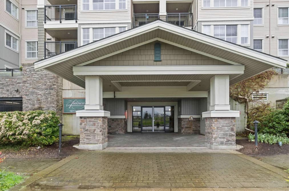 232 19673 MEADOW GARDENS WAY, Pitt Meadows, BC — Residential for Sale - Photo 2