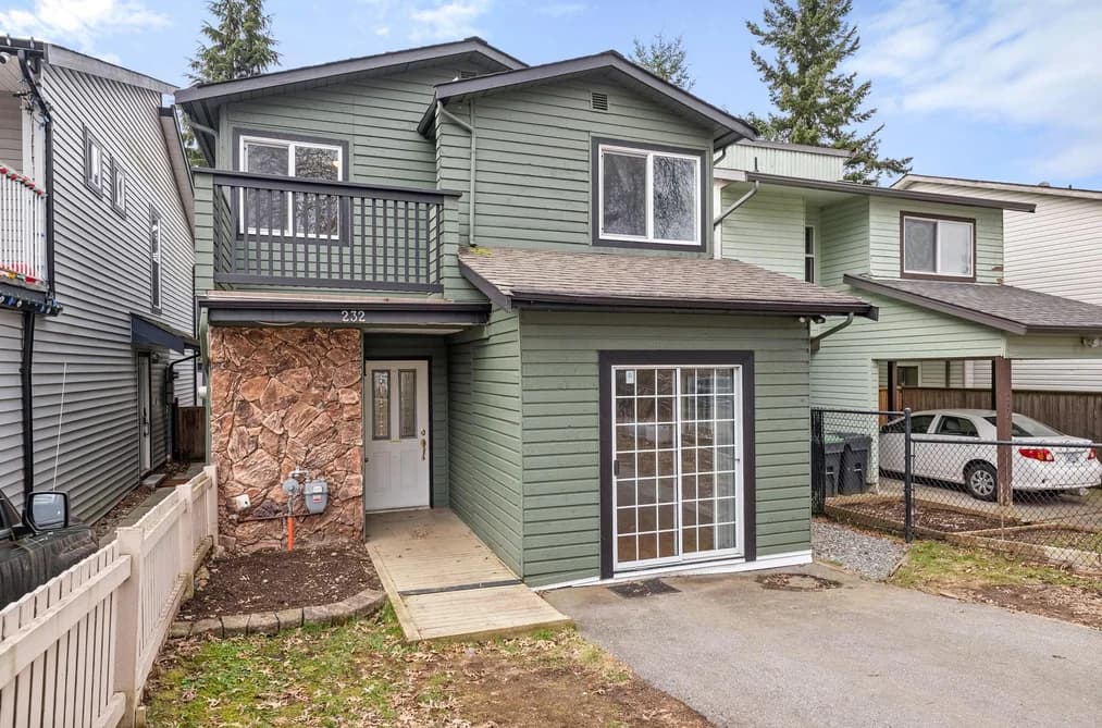 232 DAVIS CRESCENT, Langley, BC — Residential for Sale - Photo 2
