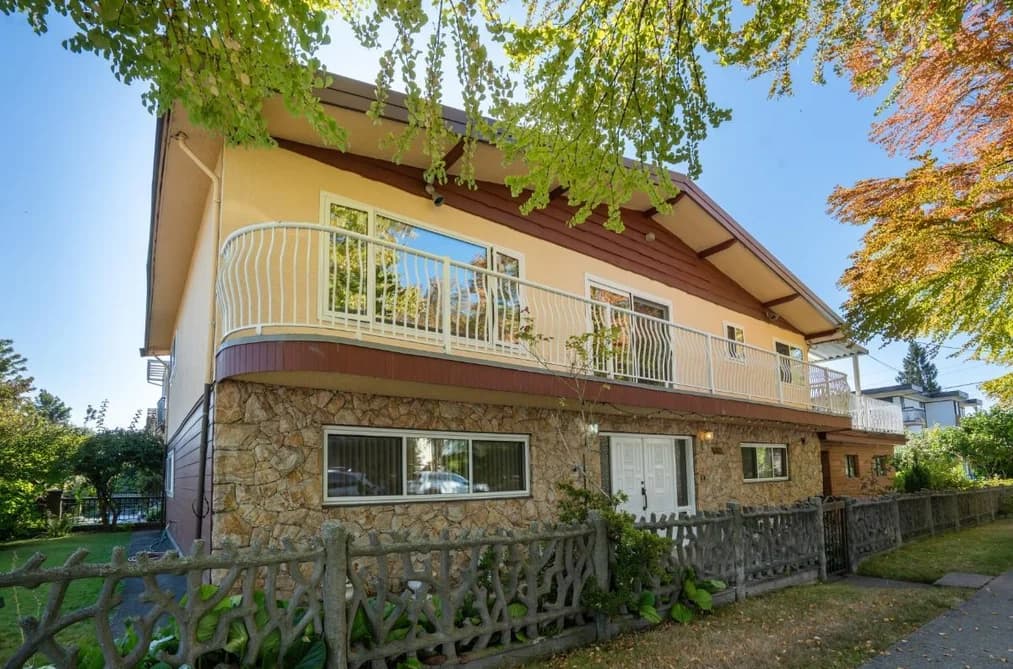 232 MACDONALD AVENUE, Burnaby, BC — Residential for Sale - Main Photo