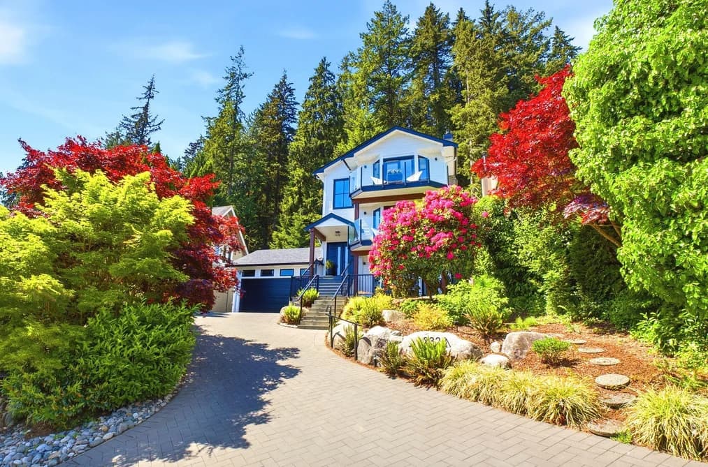 2323 BADGER ROAD, North Vancouver, BC — Residential for Sale - Photo 2