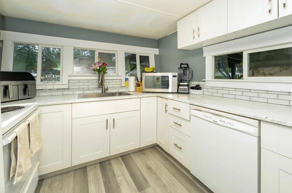 23252 CALVIN CRESCENT, Maple Ridge, BC — Residential for Sale - Photo 2
