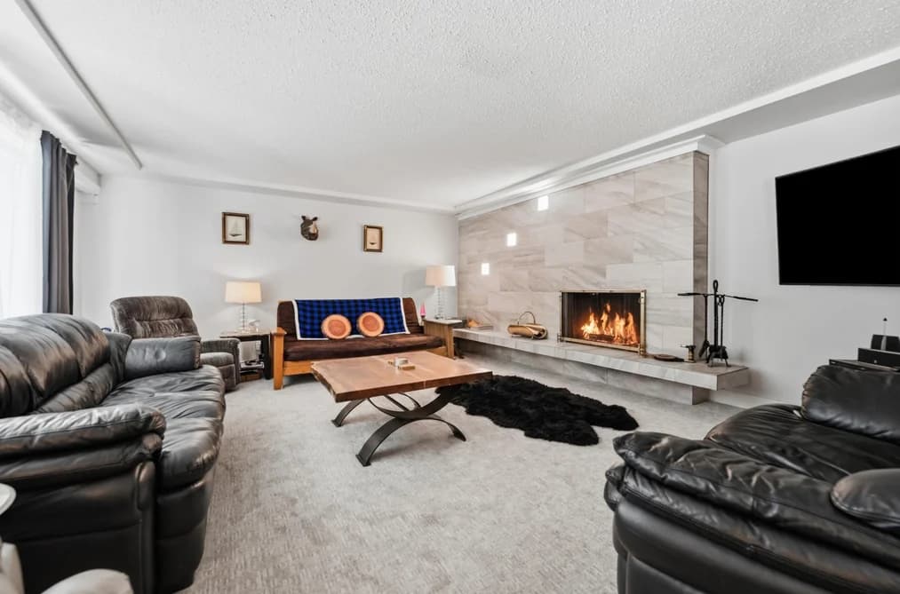 23257 DOGWOOD AVENUE, Maple Ridge, BC — Residential for Sale - Photo 2