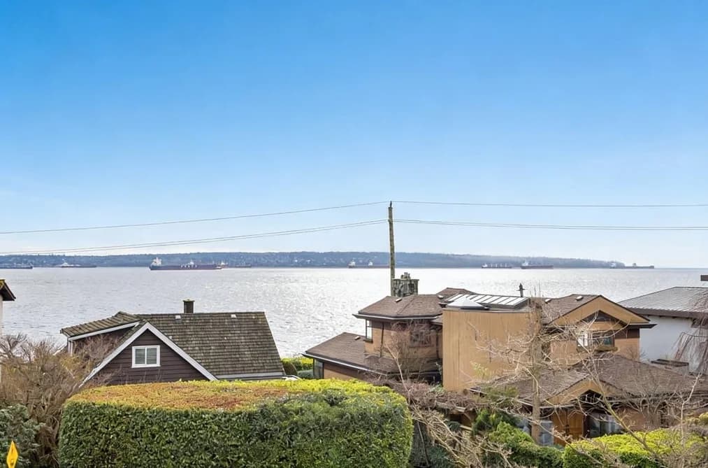 2333 BELLEVUE AVENUE, West Vancouver, BC — Residential for Sale - Main Photo