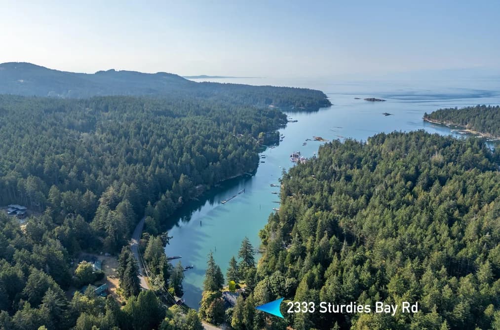 2333 STURDIES BAY ROAD, Galiano Island, BC — Residential for Sale - Photo 2