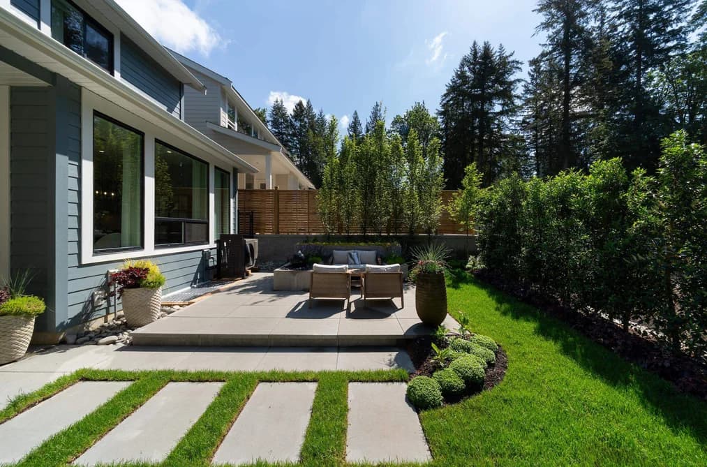 23358 SEYMOUR AVENUE, Maple Ridge, BC — Residential for Sale - Photo 2