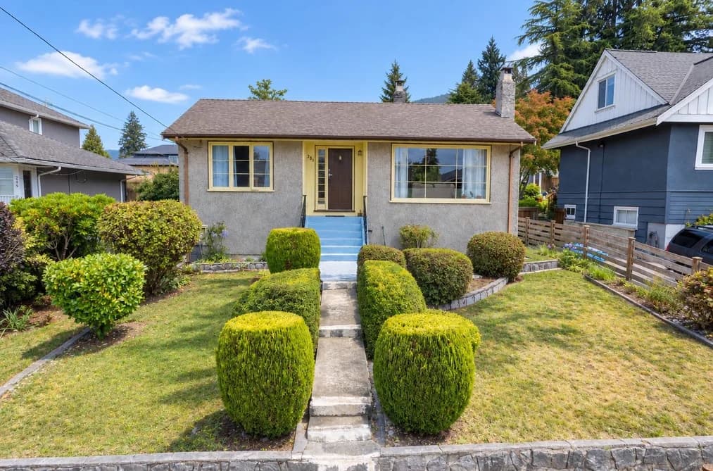 234 W ST. JAMES ROAD, North Vancouver, BC — Residential for Sale - Main Photo