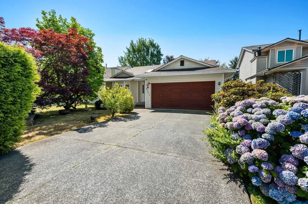 23410 NIGHTINGALE AVENUE, Maple Ridge, BC — Residential for Sale - Photo 2