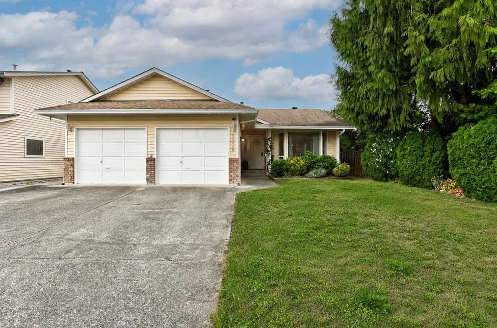 23439 NIGHTINGALE AVENUE, Maple Ridge, BC — Residential for Sale - Main Photo