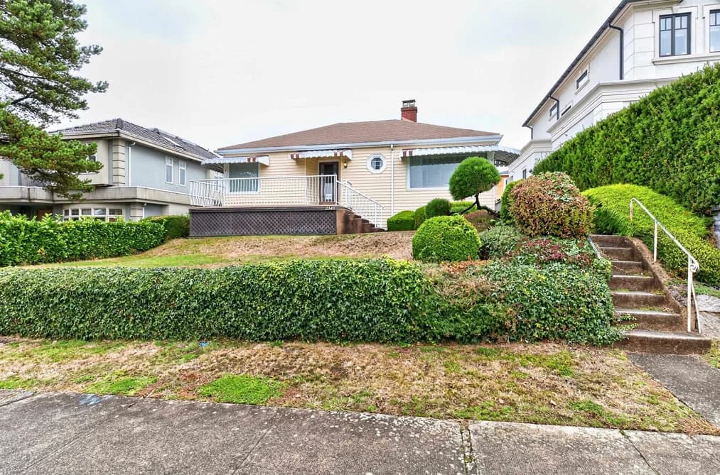 2345 W 18TH AVENUE, Vancouver, BC — Residential for Sale - Photo 2