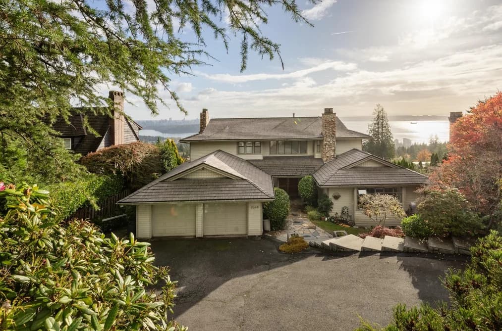 2346 WESTHILL DRIVE, West Vancouver, BC — Residential for Sale - Main Photo