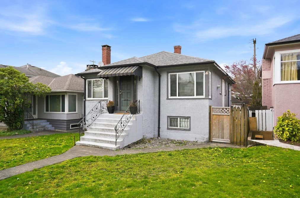 2349 E PENDER STREET, Vancouver, BC — Residential for Sale - Photo 2