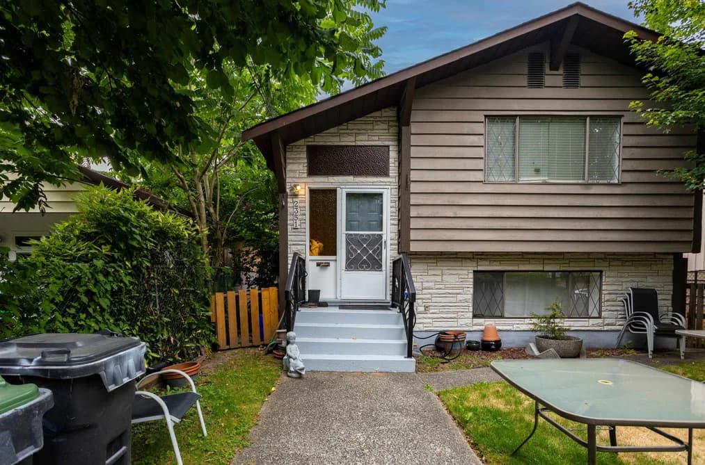 2351 HAWTHORNE AVENUE, Port Coquitlam, BC — Residential for Sale - Main Photo
