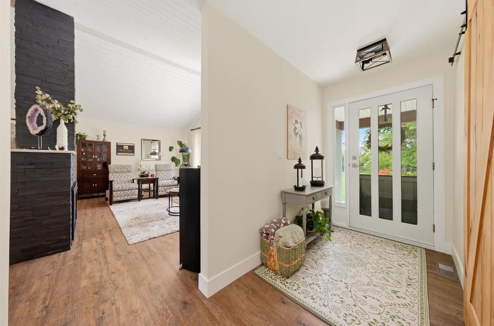 23541 24 AVENUE, Langley, BC — Residential for Sale - Photo 2