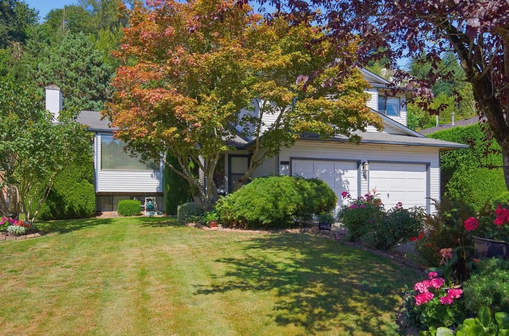2358 CAMERON CRESCENT, Abbotsford, BC — Residential for Sale - Photo 2