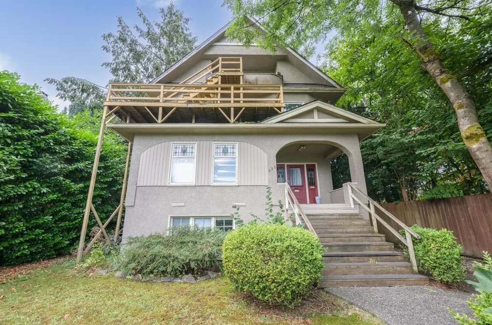 236 W 12TH AVENUE, Vancouver, BC — Residential Income for Sale - Main Photo