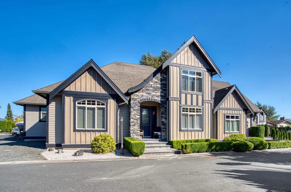 2368 BEDFORD PLACE, Abbotsford, BC — Residential for Sale - Main Photo